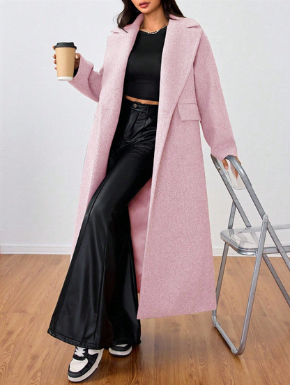 This long wool coat features casual lapels. Warm and comfortable, it is a must‑have for everyday wear, office outfits and the back‑to‑school season.
