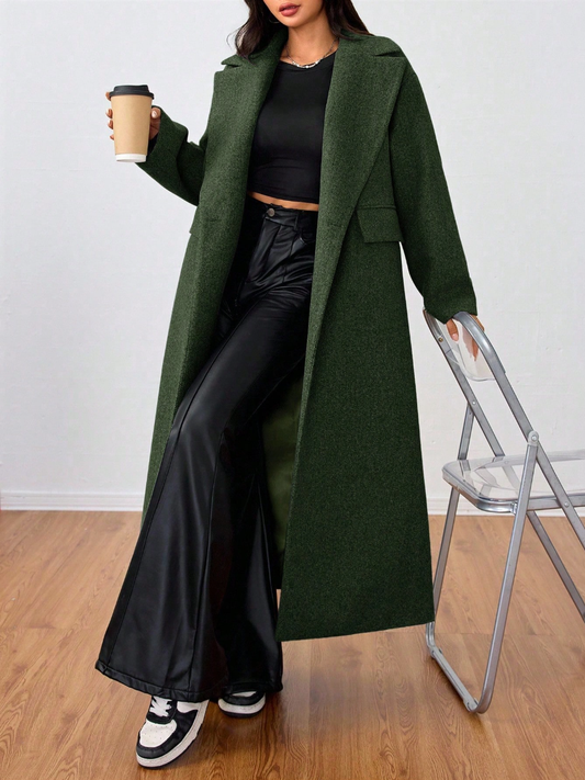 This long wool coat features casual lapels. Warm and comfortable, it is a must‑have for everyday wear, office outfits and the back‑to‑school season.